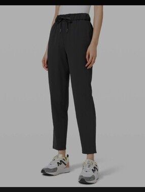 lululemon athletica Keep Moving Cropped Pant — Black Size 8 Stretch Drawstring